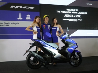 Valentino Rossi xuất hiện trong buổi họp báo siêu xe ga NVX tại Malaysia